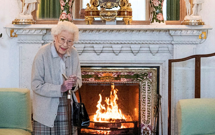 Queen Elizabeth waits in the Drawing Room before receiving Liz Truss for an audience, where she invited the newly elected leader of the Conservative party to become Prime Minister and form a new government, at Balmoral Castle, Scotland, Britain September 6, 2022. Picture: Jane Barlow/Pool via REUTERS
