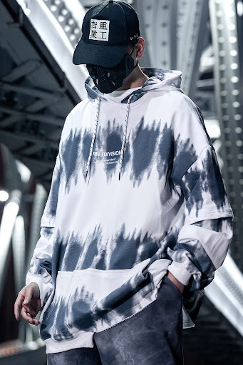 Title 5, Tie-dye asymmetric hoodie