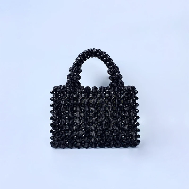 Title 8, Petit Sac Carré Tissé à la Main avec Perles – É...
