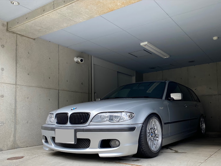 3シリーズ ツーリングのE46ツーリング・BMW純正ホイール流用・スタイル32・eastern research・辰巳第一PAに関するカスタム事例の投稿画像5枚目