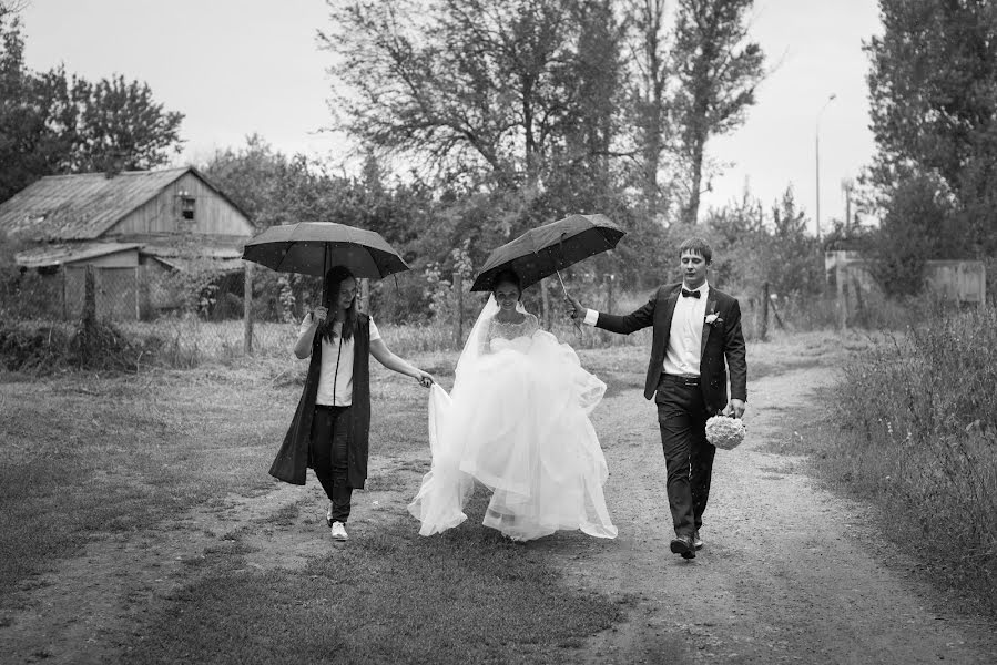 Fotógrafo de casamento Olga Lebedeva (fotolebedeva). Foto de 14 de setembro 2017