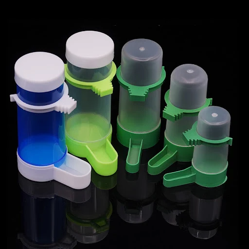 1Pcs Pet Bird Parrot Automatic Drinker Cups Feeder Bottle Bird Cage Parrot Feeding Tool Automatic Feeder Bowls And Drink