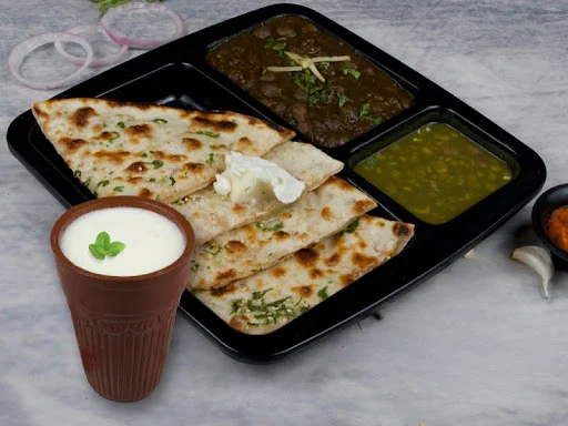 Amritsari Kulcha & Chole & Lassi Combo