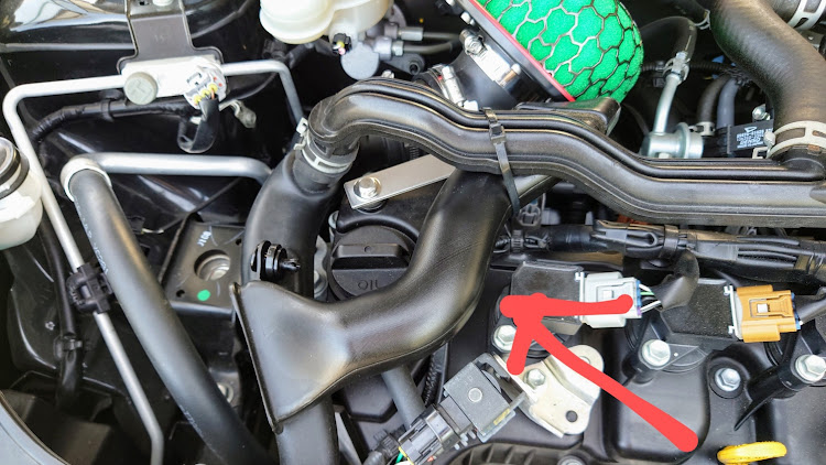 コペンのHKS毒キノコ・純正エアダクト再利用に関するカスタム事例の投稿画像1枚目