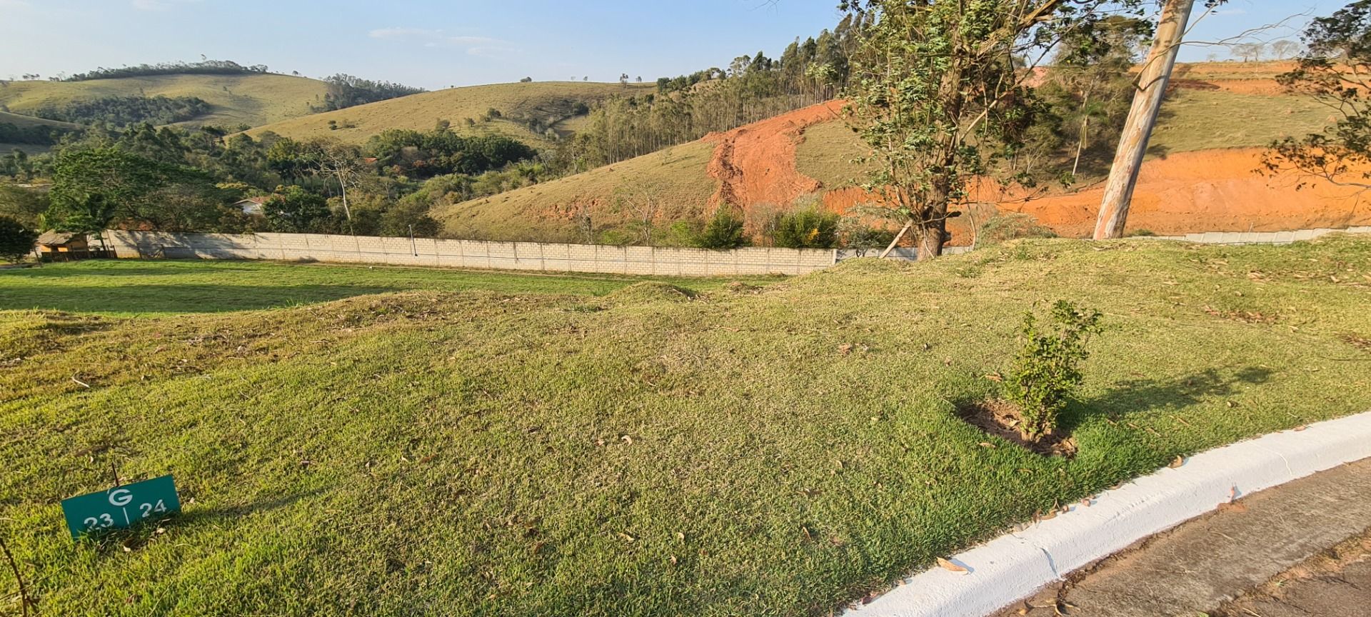 Terrenos à venda Espelho D água