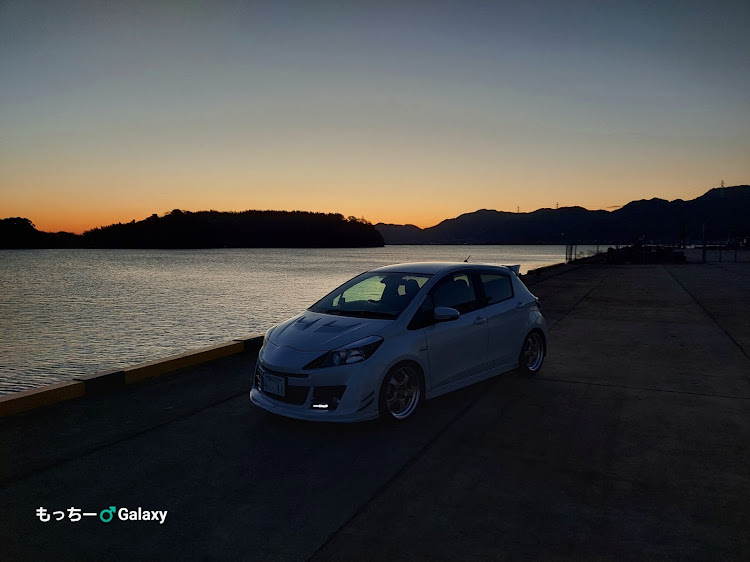ヴィッツの岡山・マジックアワーと愛車・車は常にそこそこ綺麗に！・workwheels・生きてるウチに親孝行に関するカスタム事例の投稿画像1枚目