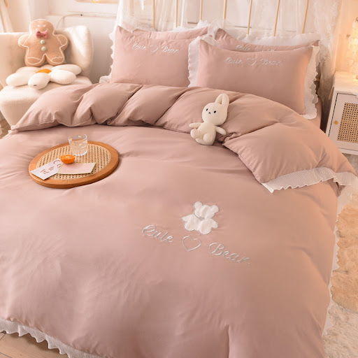 Title 6, Cotton four-piece lace bed sheet set, skin-frie...