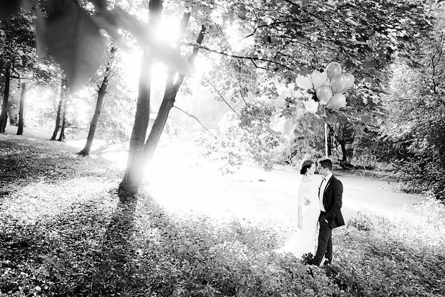 結婚式の写真家Magdalena Korzeń (korze)。2015 2月24日の写真