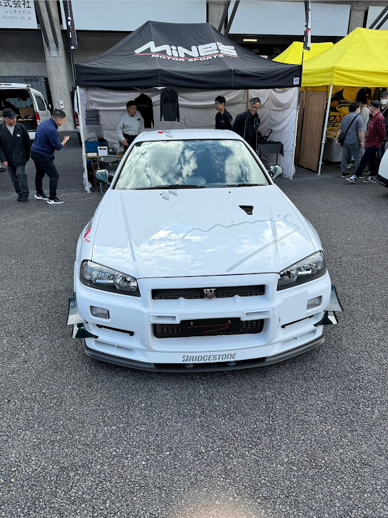 NISSAN GT-RのR'sミーティング・Kuhl Racing・R35GT-R・イベント参加に関するカスタム事例の投稿画像10枚目