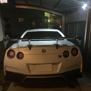 NISSAN GT-R R35