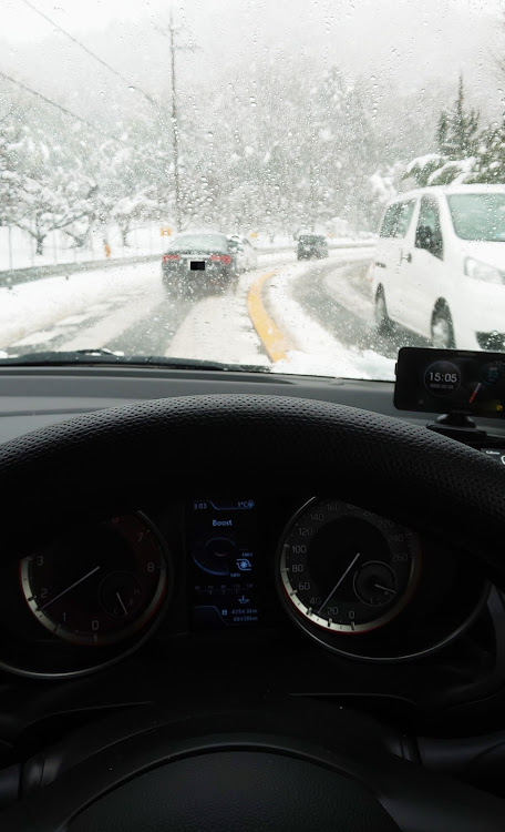 スイフトスポーツの今年最後の⁉️⚠️雪❄️遊び❓️🎶🚗💨・に？⚠️なったら…いいなぁww😅😅💦・仕事終わりの⁉️❄️⛄️🎶🚗💨・最強寒波襲来に関するカスタム事例の投稿画像3枚目