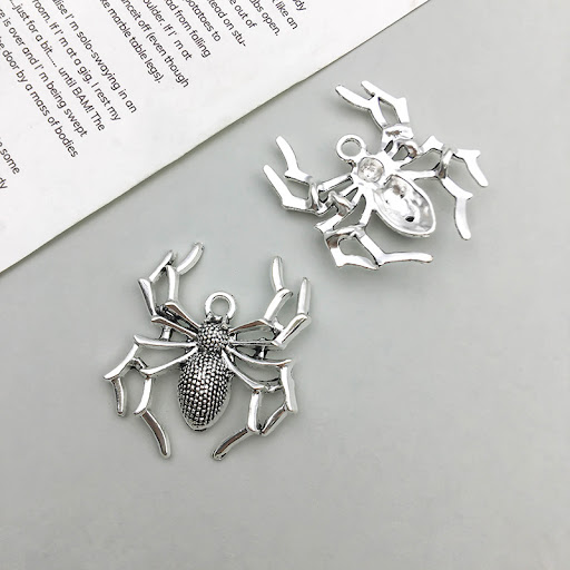 Title 2, Zinc Alloy Spider Accessories Pendant A unique ...