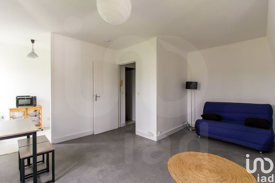 Location meublée appartement 1 pièce 25 m² à Compiegne (60200), 525 €