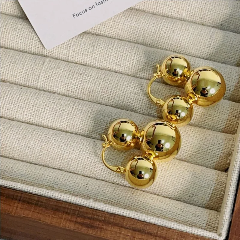 images slider number - 3