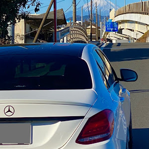 Cクラス セダン W205