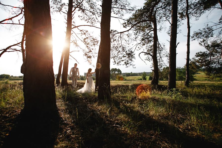 Fotograf ślubny Vitalii Shmil Reshetniak (shmil). Zdjęcie z 1 sierpnia 2019