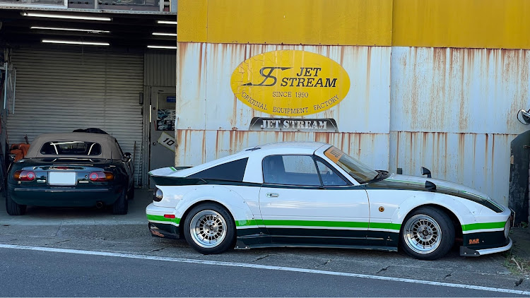 ロードスターのロードスター乗りと繋がりたい・NA8C・パーツ取付・今年もあとわずかに関するカスタム事例の投稿画像1枚目