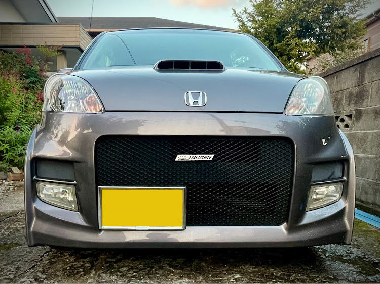 ライフ ディーバのナンバーフレーム取付・あなたの推し純正品に関するカスタム事例の投稿画像1枚目