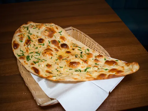 Butter Naan [One By Three Pieces]