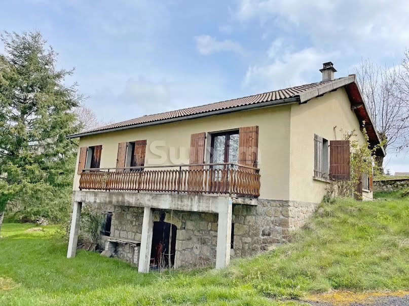 Vente maison 5 pièces 100 m² à Le Lac-d'Issarlès (07470), 195 000 €