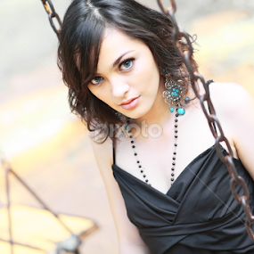 princess jolene by Wei Ie Mugen - People Portraits of Women