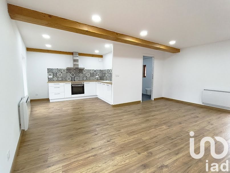 Location  appartement 3 pièces 67 m² à Sainte-Foy-l'Argentière (69610), 750 €