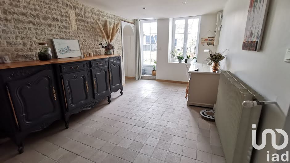 Vente maison 9 pièces 290 m² à Houlette (16200), 385 000 €