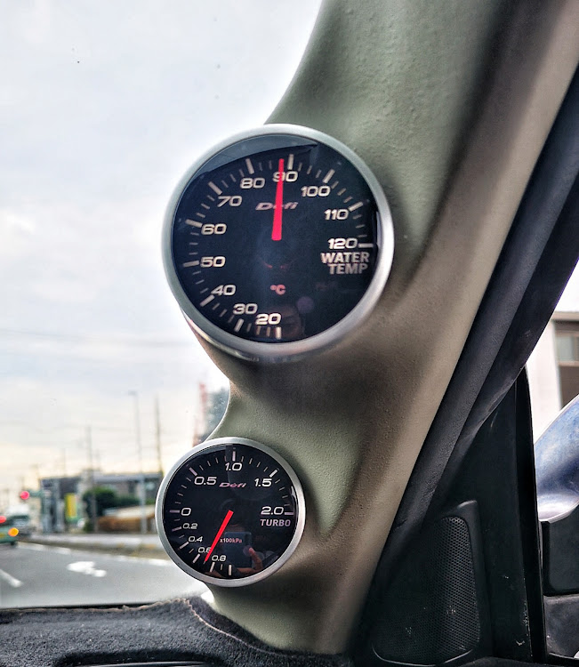 レガシィツーリングワゴンの追加メーター何つけてる？・Defi・しんちゃんフランク・MT車は楽しい・ターボ最高に関するカスタム事例の投稿画像2枚目