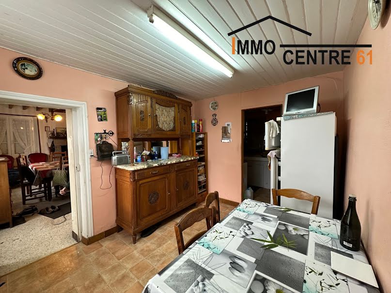 Vente maison 4 pièces 81 m² à Flers (61100), 71 000 €