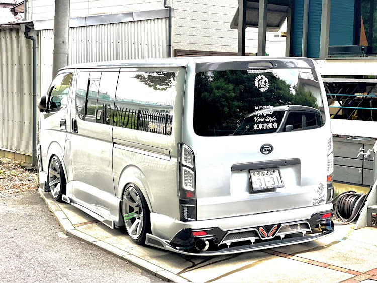 ハイエースバンのドリ車ハイエースに向けて・DIY・生足4.5インチ・７月もよろしくお願いいたしますに関するカスタム事例の投稿画像1枚目