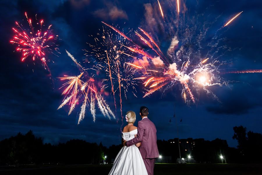 Wedding photographer Anastasiya Ros (rosnastya). Photo of 14 August 2019