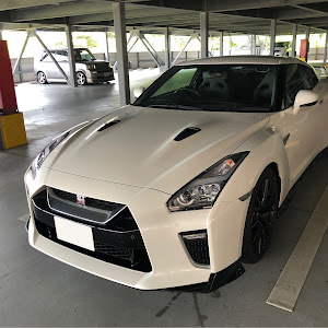 NISSAN GT-R R35