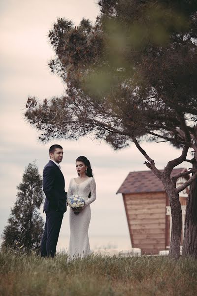 Wedding photographer Oksana Bazhaeva (oksi85). Photo of 7 June 2017