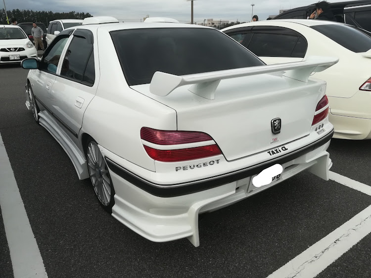 レヴォーグのアルト・プジョー406・幕張メッセ駐車場・東京オートサロン2020に関するカスタム事例の投稿画像4枚目