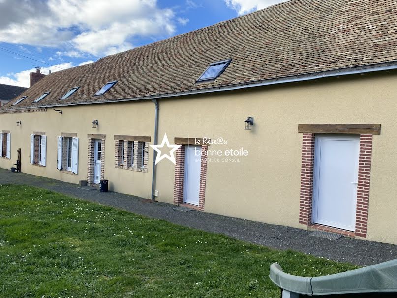 Vente maison 4 pièces 156 m² à La Guierche (72380), 286 000 €