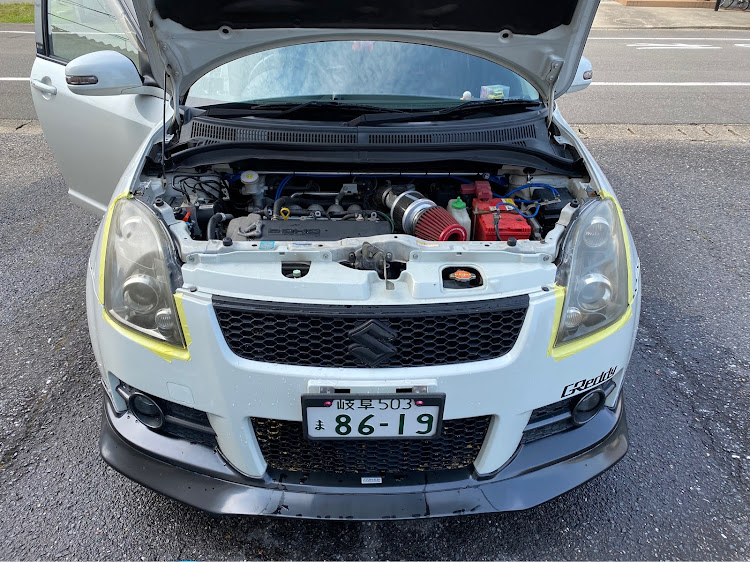 スイフトスポーツの洗車・ヘッドライト・熱中症に気をつけて!!・スイフトスポーツに関するカスタム事例の投稿画像1枚目