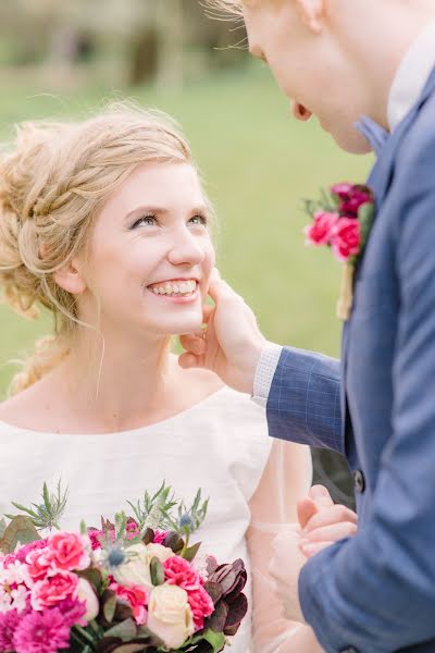 Fotografo di matrimoni Olesya Ukolova (olesyaphotos). Foto del 30 ottobre 2016