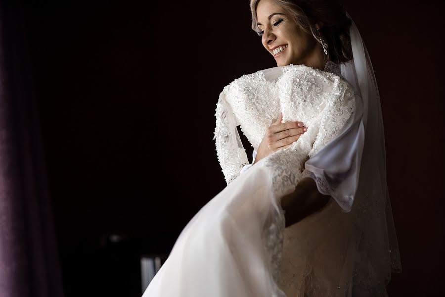 Fotógrafo de casamento Ekaterina Kuznecova (kuznetsovakate). Foto de 2 de julho 2019