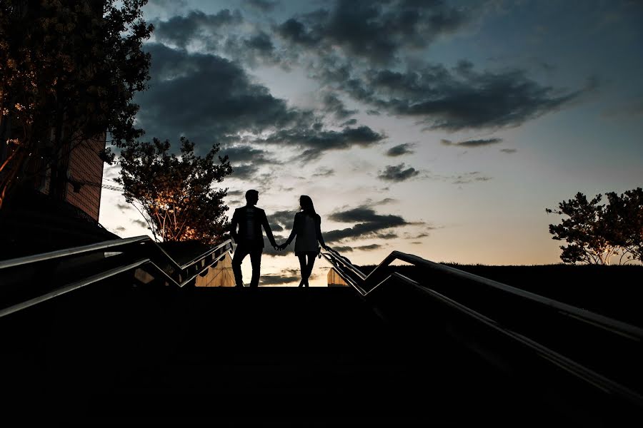 Fotógrafo de casamento Kristina Lebedeva (krislebedeva). Foto de 5 de maio 2016