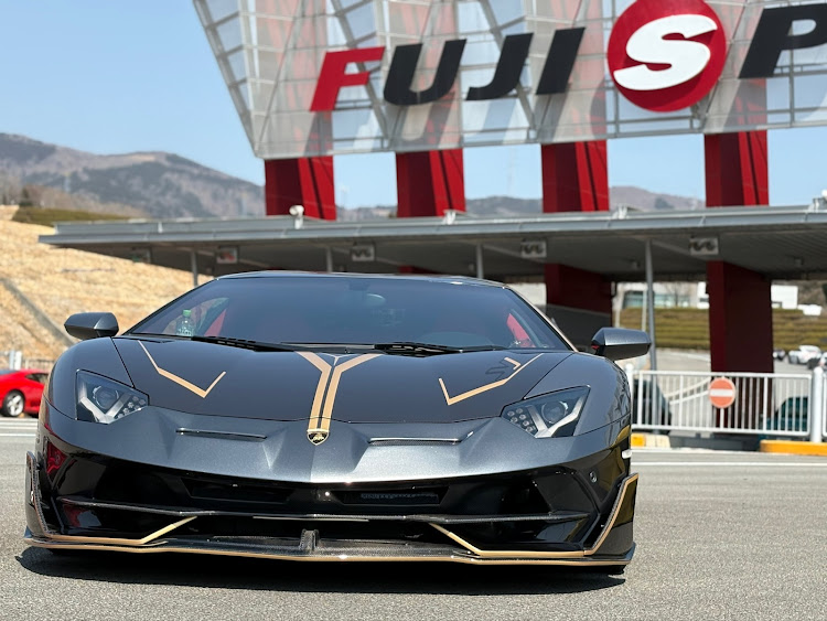 F430 スパイダーのスーパーカークラブジャパン・富士スピードウェイ・セナっぴよに関するカスタム事例の投稿画像5枚目