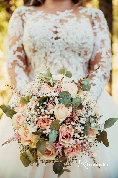 Fotografo di matrimoni Victoria Rinde (victoriarinde). Foto del 14 maggio 2019