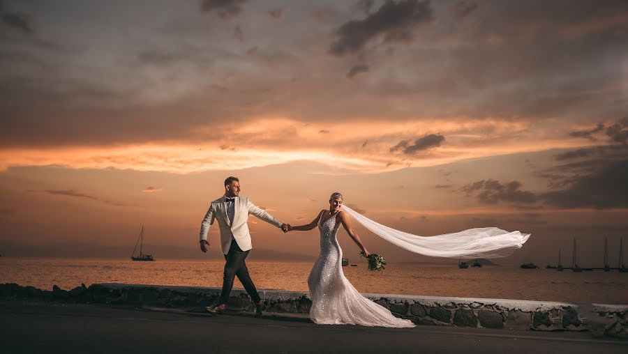 शादी का फोटोग्राफर Giorgos Polopetrakis (pologeorge)। अक्तूबर 25 2022 का फोटो