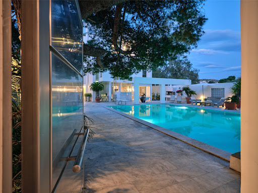 House with pool 3
