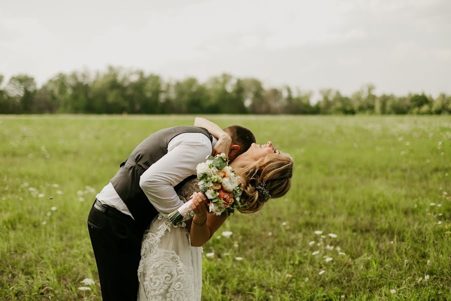 Fotógrafo de bodas Elizaveta Lozovaya (lizalozowed). Foto del 21 de septiembre 2019