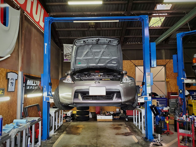 フェアレディZのz34・370z・FAIRLADYZ・エアロワークス・整備記録に関するカスタム事例の投稿画像1枚目