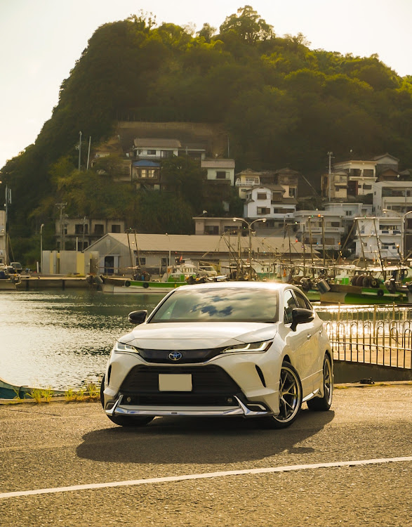 ハリアーの車活×写活・トヨタグラム・マーベリック905S・ハリアー80系・雑賀崎に関するカスタム事例の投稿画像1枚目