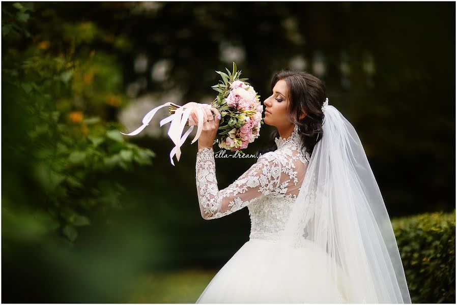 Fotografo di matrimoni Eleonora Yanbukhtina (ella). Foto del 26 novembre 2015