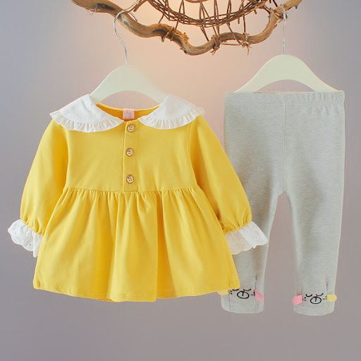 Title 7, Girls autumn clothes set. Stylish and comforta...