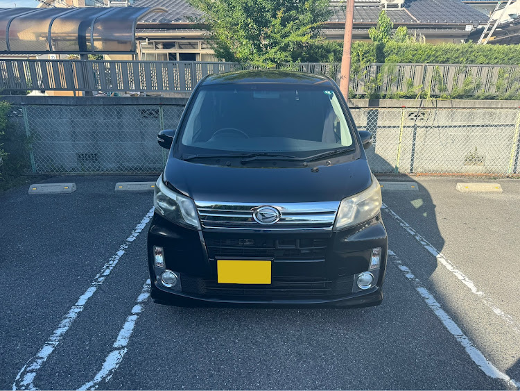 ムーヴカスタムのLA100S RS 後期・KURE シリコン ルブ DX・黒が色褪せて来たので、吹いてみた。・効果覿面・to be continued...に関するカスタム事例の投稿画像1枚目