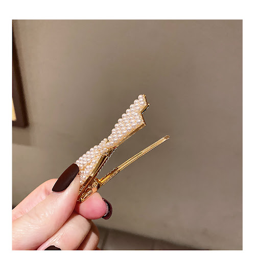 Title 1, Barrettes à nœud et perles Zhao Liying, un acce...